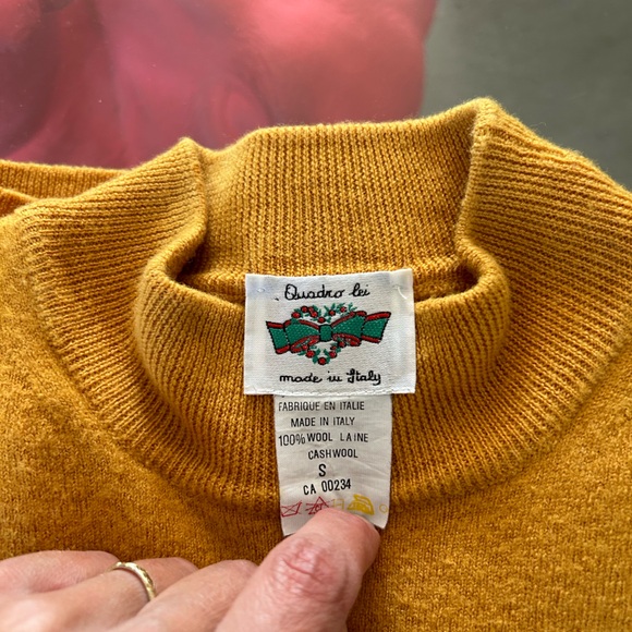 Vintage mustard Italian wool mock neck sweater - Picture 6 of 6